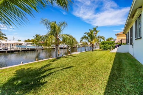 Sapphire Shores House in North Naples