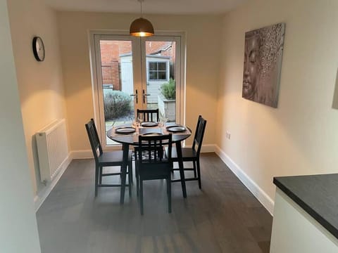 Beautiful Family Home House in Derby