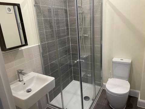 Beautiful Family Home House in Derby