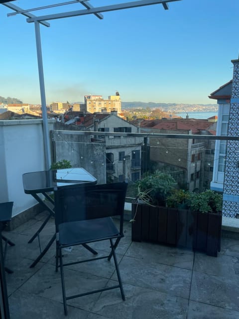 Balcony/Terrace, City view