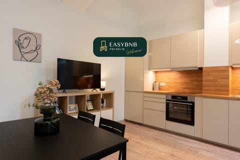 TV and multimedia, Kitchen or kitchenette, Dining area, pet friendly