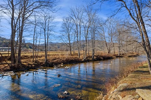 Watauga Flats House in Brushy Fork