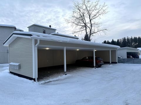 Kotimaailma Apartments #3 - viihtyisä kaksio keskustassa Apartment in Finland