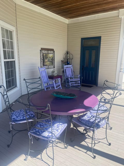 Exquisite Victorian Vacation rental in Lake Springfield