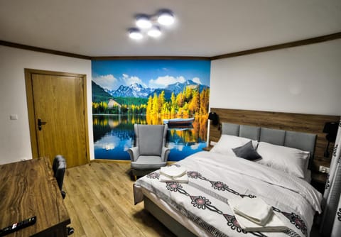 Bed, Photo of the whole room, Bedroom