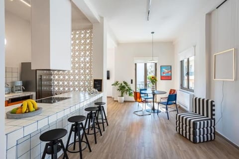 Living room, Dining area