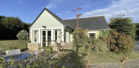 Property building, Garden view
