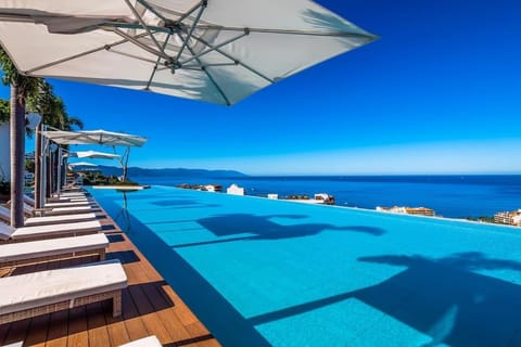 View (from property/room), Pool view, Sea view, Swimming pool, Swimming pool