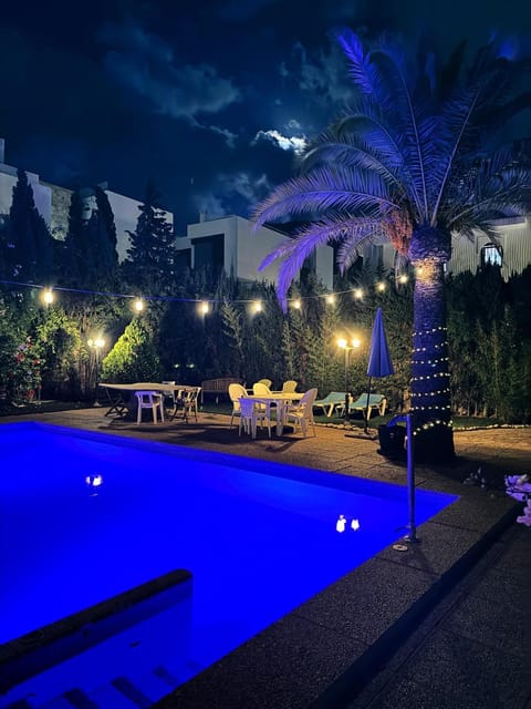 Garden, Swimming pool