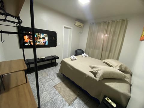 Bed, TV and multimedia, Bedroom, air conditioner