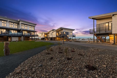 Seas The Day Saratoga at THE BEACH HOUSE House in Vancouver Island
