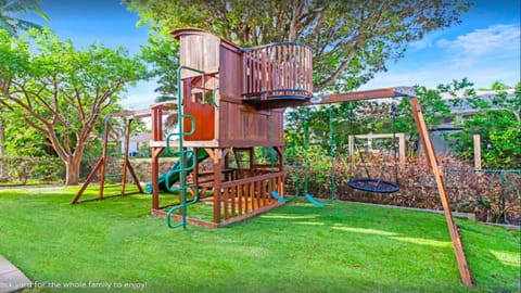 5BR Beach House - Private Pool - Beach Access Included House in Marco Island