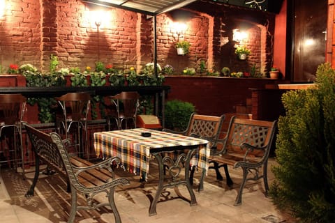 Decorative detail, Seating area