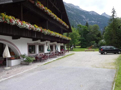 Gasthof zur Mühle Inn in Mittenwald
