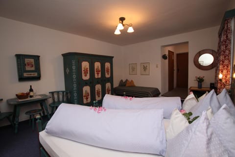 Gasthof zur Mühle Inn in Mittenwald