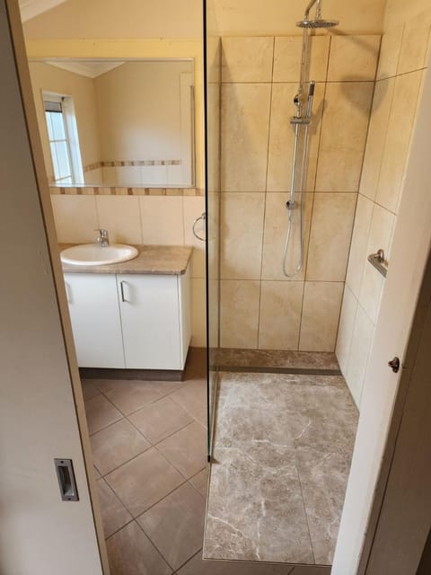 Penfold Cottage CBD Launceston Invermay House in Launceston