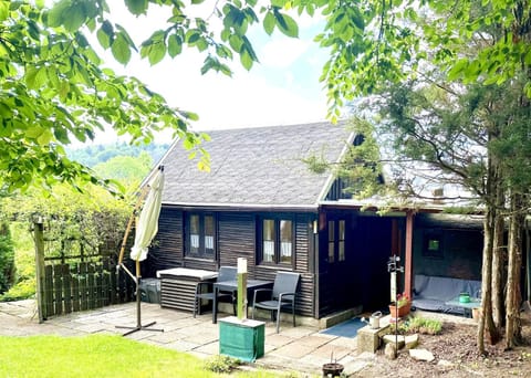 Property building, Seating area, Garden view, pet friendly