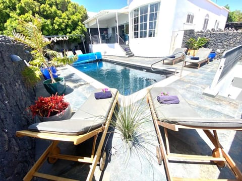 Property building, Pool view