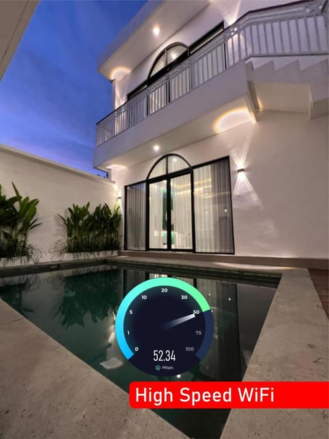 Property building, Swimming pool