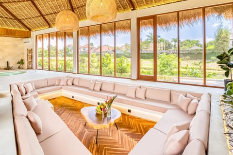 Villa El Gaucho: Brand New 9BDR Prime Location Villa in Kuta