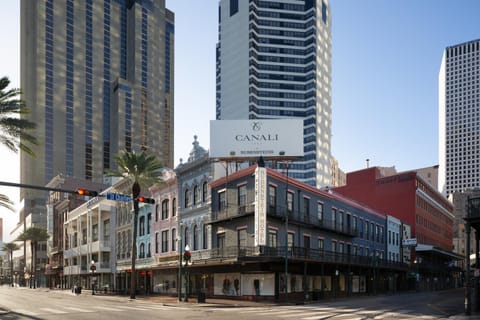 Property building, Day, Street view