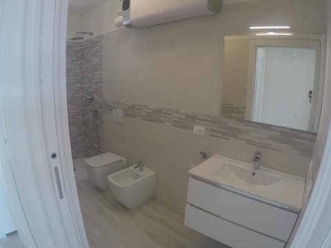 Shower, Toilet, bidet, washing machine