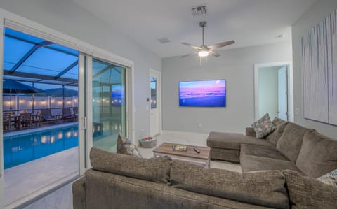 Margaritaville House in Naples Park