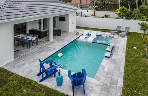 Tropical Delight House in Naples Park