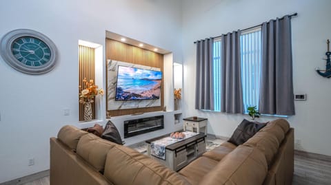 Beach Vibes House in Naples Park