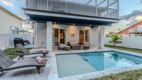 Beach Vibes House in Naples Park