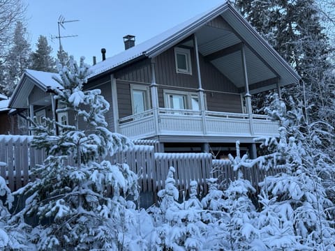 Property building, Day, Natural landscape