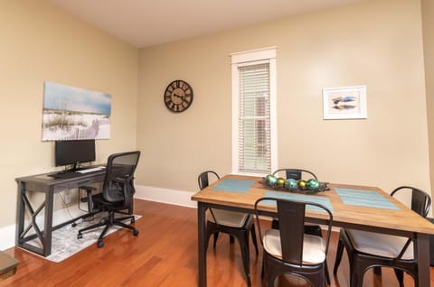 Cherokee Farms Flat - New Listing in Habersham Apartment in Beaufort