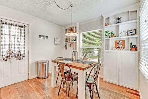 Pecan Hill House House in Waco