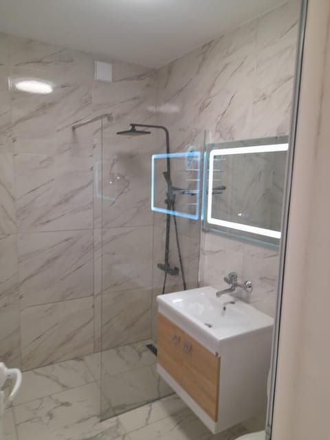 The white suite Apartment in Sofia