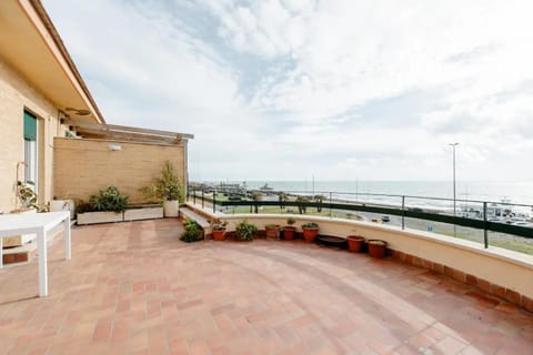 View (from property/room), Balcony/Terrace, Sea view