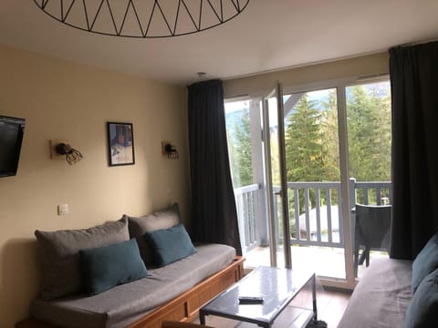 TV and multimedia, Balcony/Terrace, Seating area