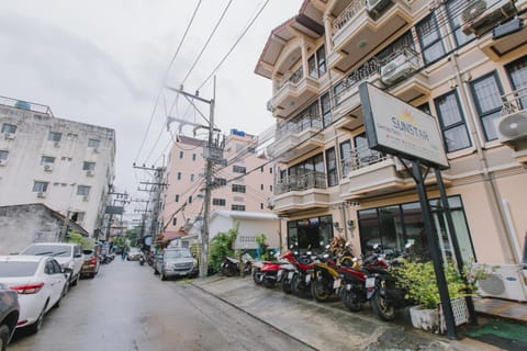 Property building, Street view