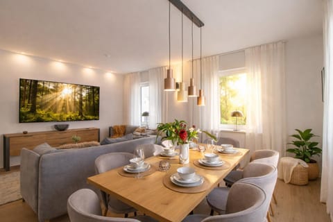 Living room, Seating area, Dining area