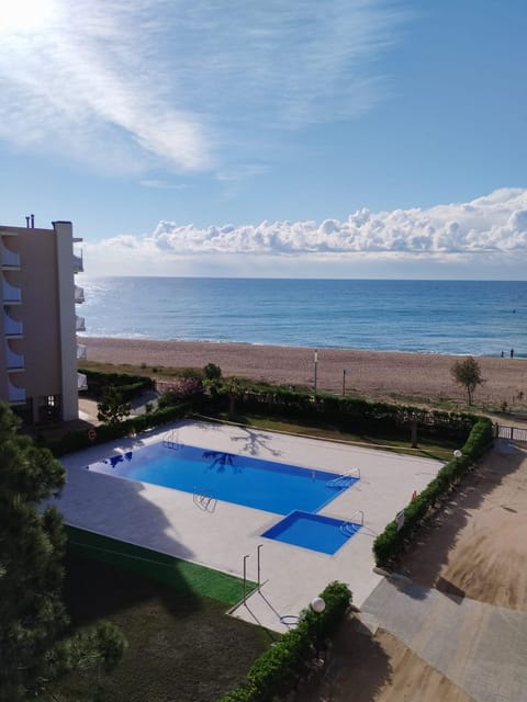 Beach, Swimming pool
