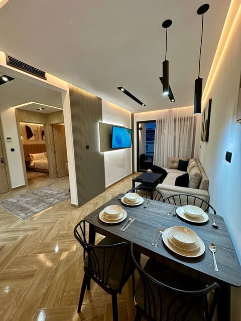 TV and multimedia, Living room, Dining area
