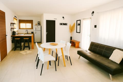 Property building, Breakfast