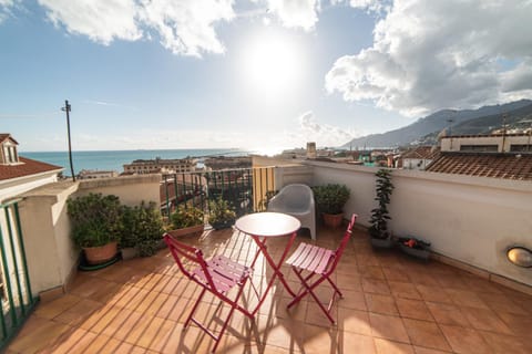 Property building, Day, Natural landscape, View (from property/room), Balcony/Terrace, City view, Mountain view, Sea view