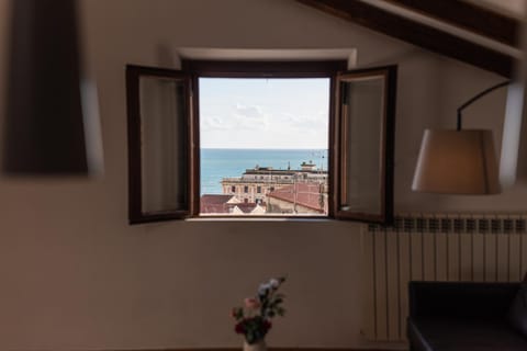 Natural landscape, View (from property/room), View (from property/room), City view, City view, Sea view