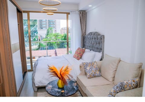Bed, Photo of the whole room, Seating area