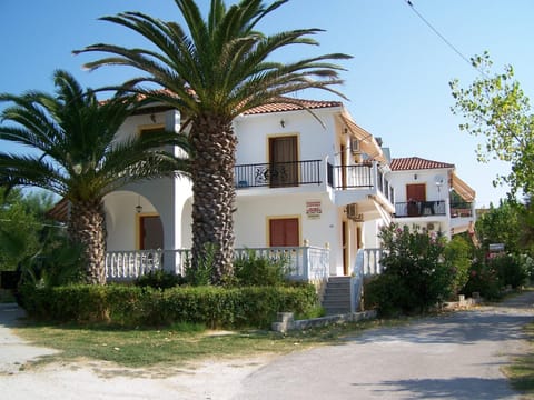 Property building, Day