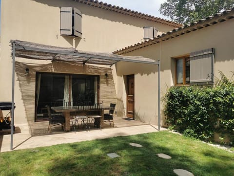 Maison de la bonne fontaine. House in Provence-Alpes-Côte d'Azur
