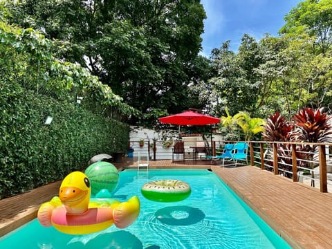 Swimming pool, Swimming pool