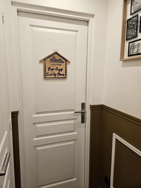 Your cozy cove by Paris Apartment in Île-de-France