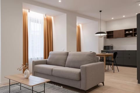 Kitchen or kitchenette, Living room