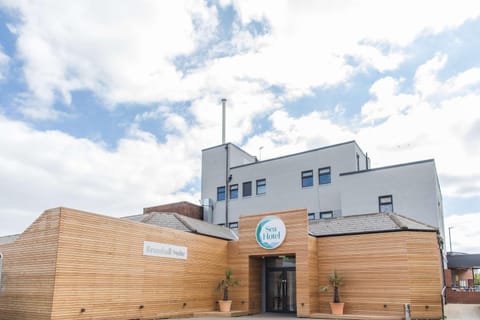 Property building, Day